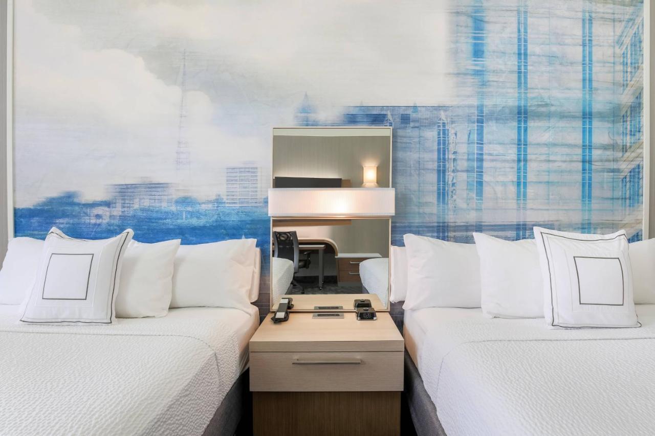 Отель Courtyard By Marriott Pittsburgh Downtown Экстерьер фото