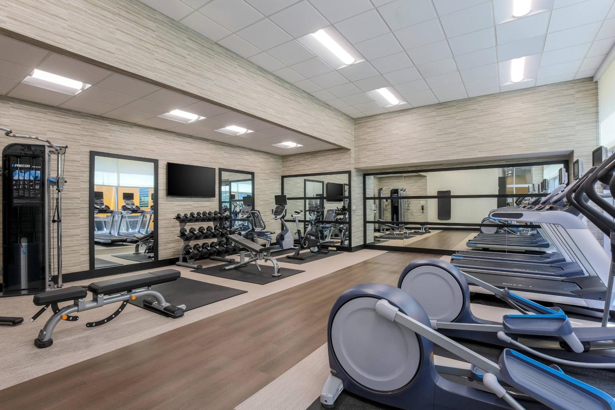 Отель Courtyard By Marriott Pittsburgh Downtown Экстерьер фото