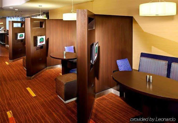 Отель Courtyard By Marriott Pittsburgh Downtown Экстерьер фото